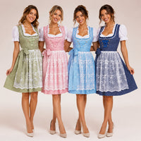 Dirndl mit Schürze im klassischen Oktoberfest-Look