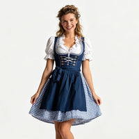 Dirndl mit Schürze und Bluse