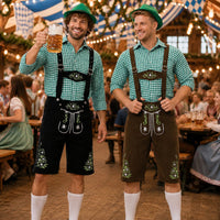 Herren Lederhose mit Karohemd und Trachtenhut